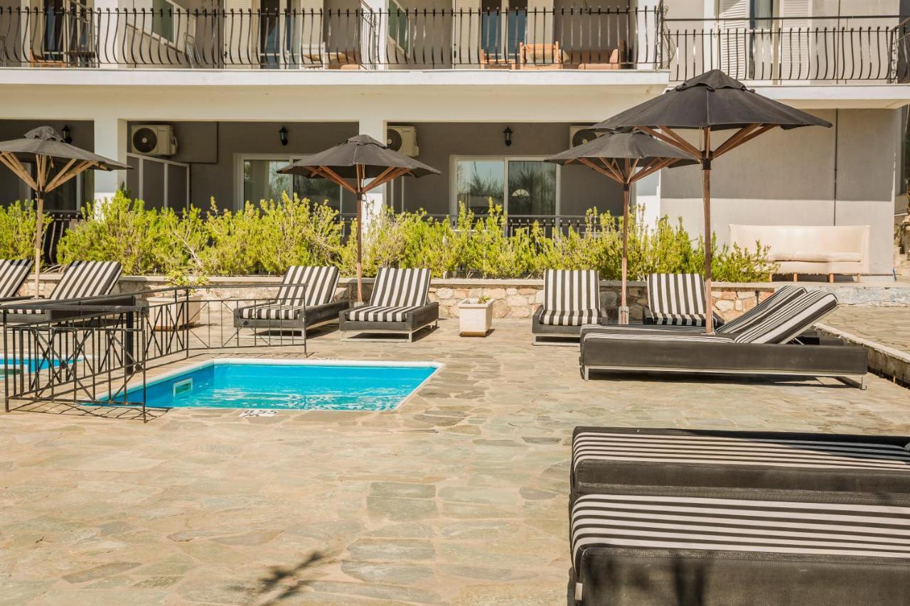 Blue Horizon Hotel Свороната Екстериор снимка